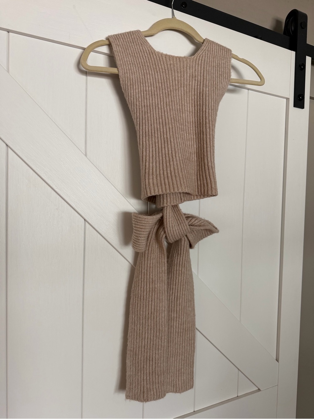 Ribbed Knit Scarf Wrap in Light Beige
